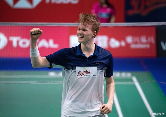 表现虽然不 表现虽然不